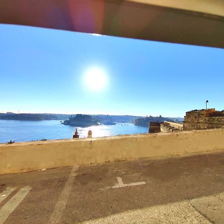 Ripple 23 Savynomad Harbour Residences Valletta Exterior foto