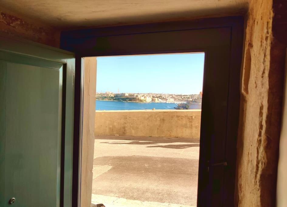 Ripple 23 Savynomad Harbour Residences Valletta Exterior foto