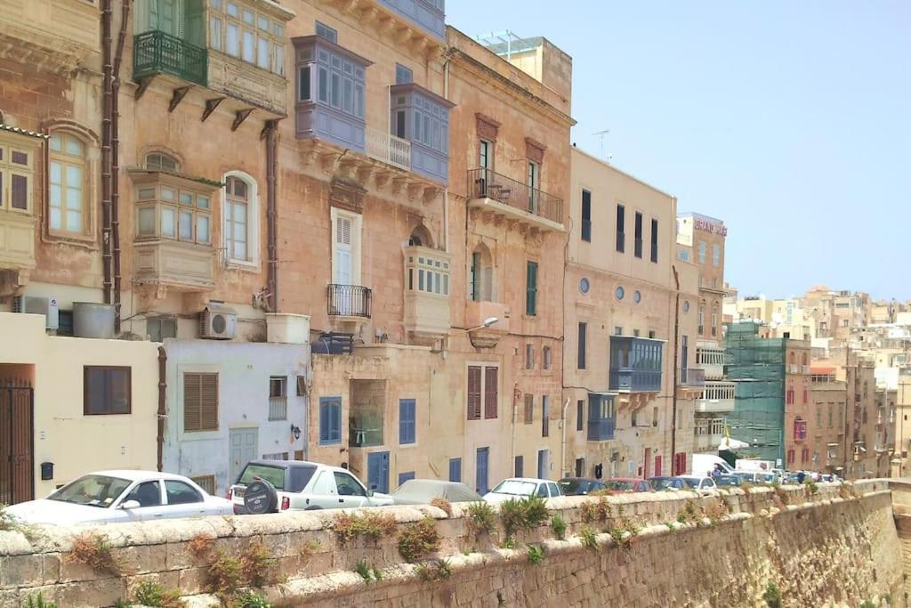 Ripple 23 Savynomad Harbour Residences Valletta Exterior foto