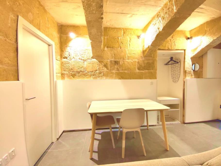 Ripple 23 Savynomad Harbour Residences Valletta Exterior foto